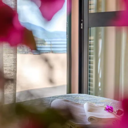 Ξενοδοχείο Casa Rosa 3*