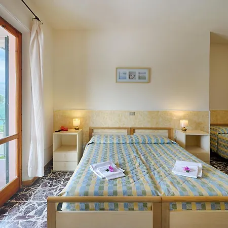 Hotell Casa Rosa 3*