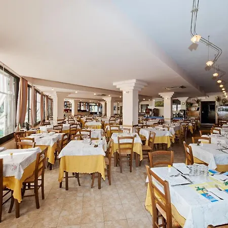Casa Rosa 3*